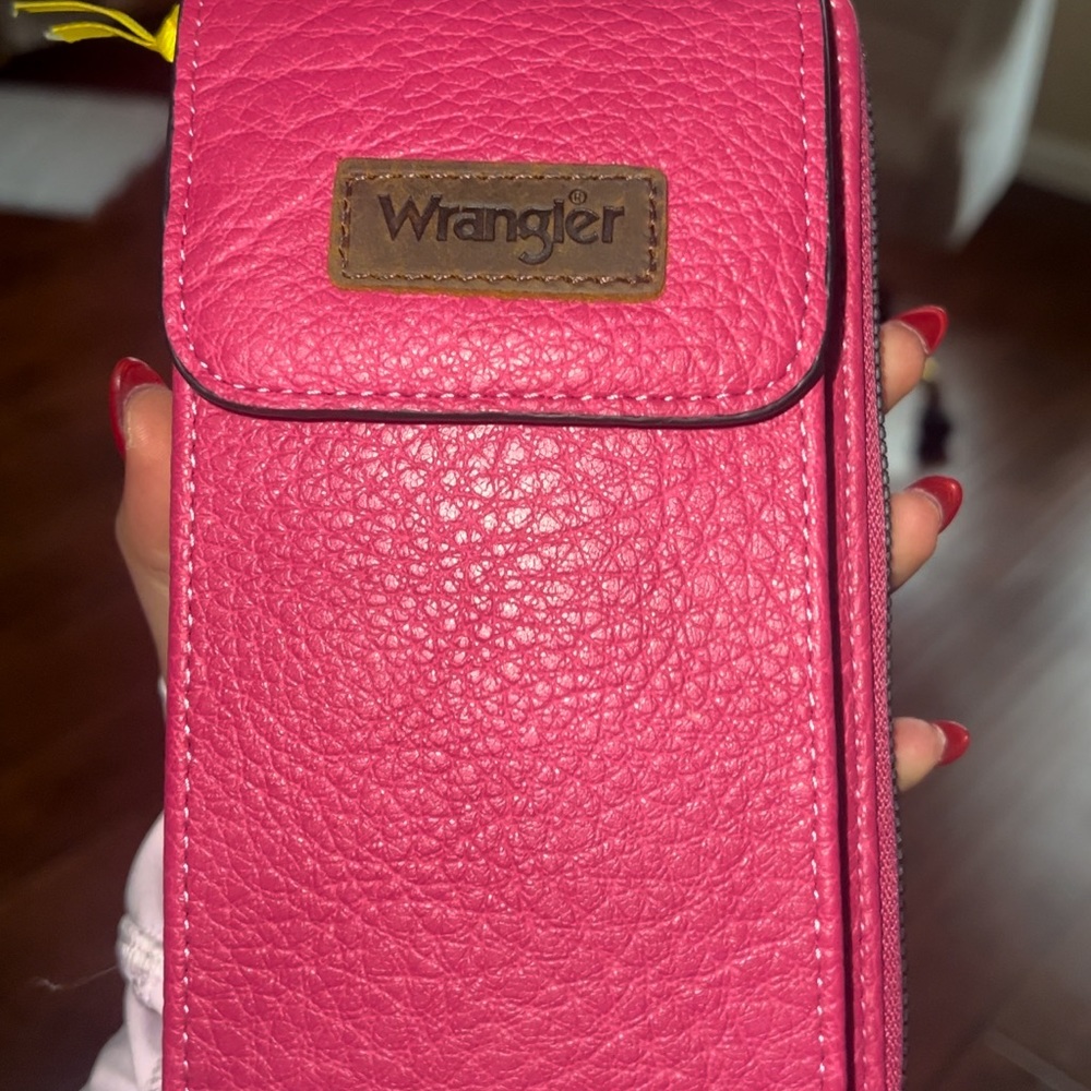 pink wallet